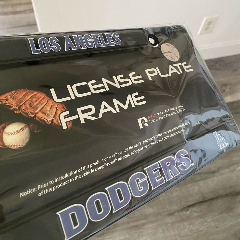 New-Los Angeles Dodgers Sports Fan License Plate Frames - Picture 3 of 5